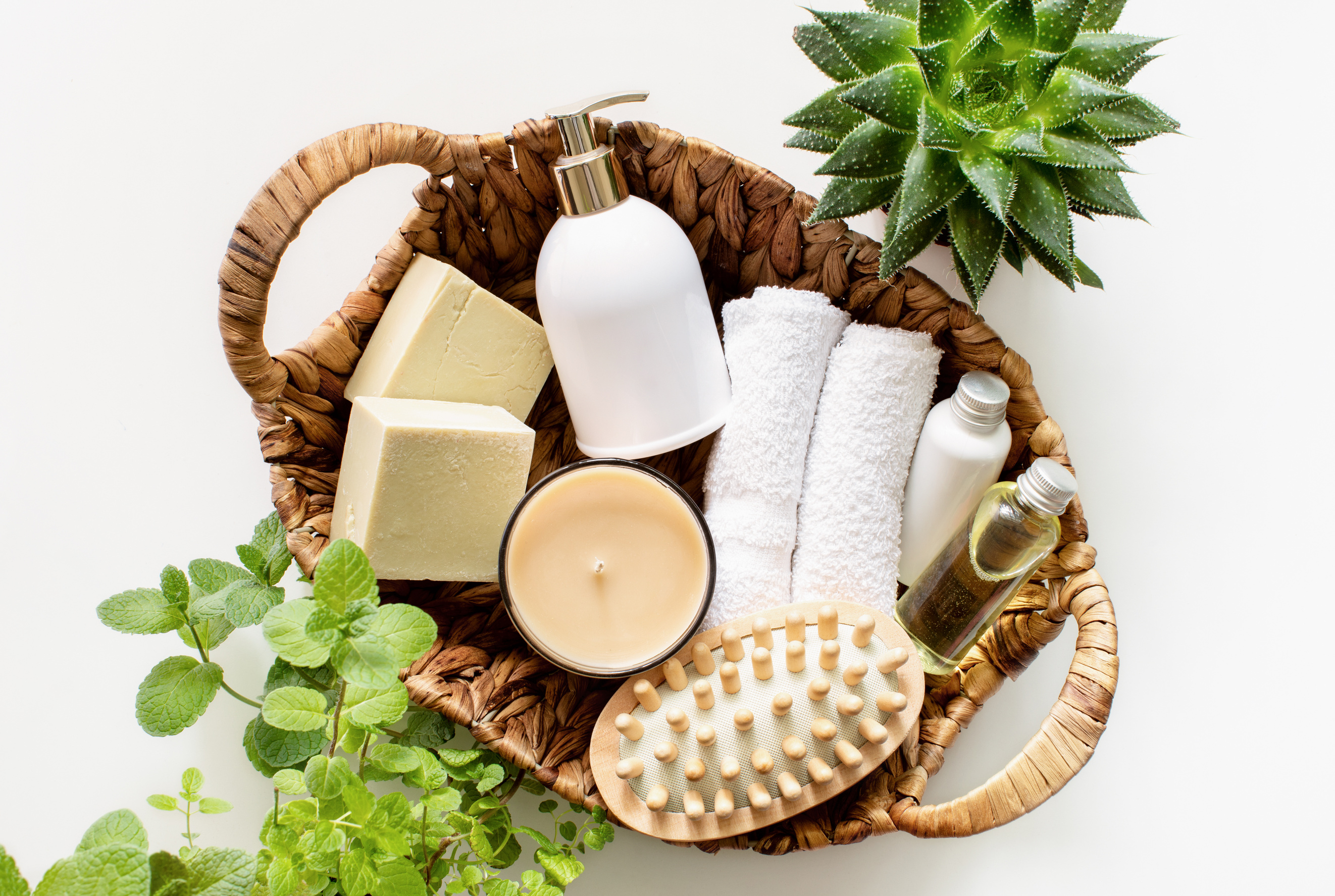 Spa Set Basket with Natural Skin Care Products